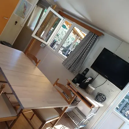 Camping Les Pins- Mobil #33 פארק נופש קרקן